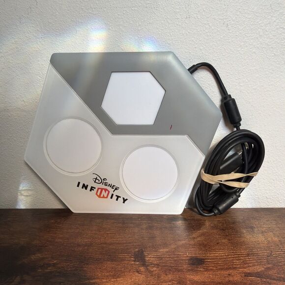 Disney Infinity #INF-8032386 USB Portal Base Pad for Wii/ Playstation 3 4 / XBox - Picture 1 of 3